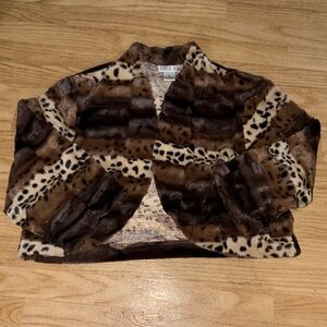 ROBBIE BEE Small outing leopard fur jacket